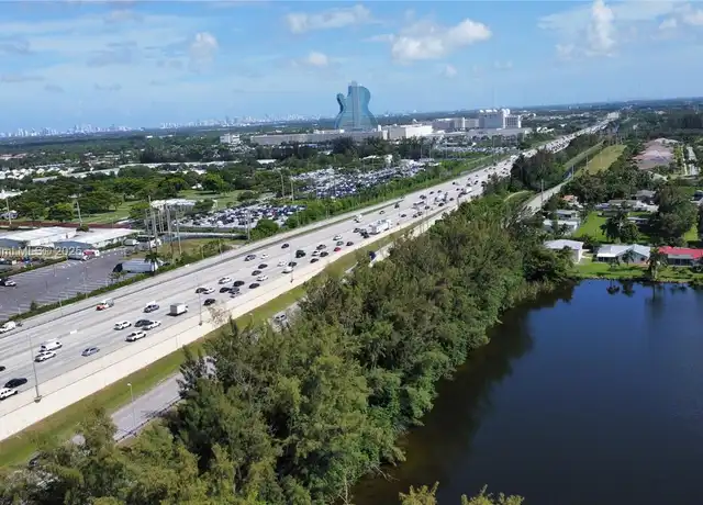Giralt Enterprises’ Aluminum Sheet Piling Success on Griffin Road, Davie FL
